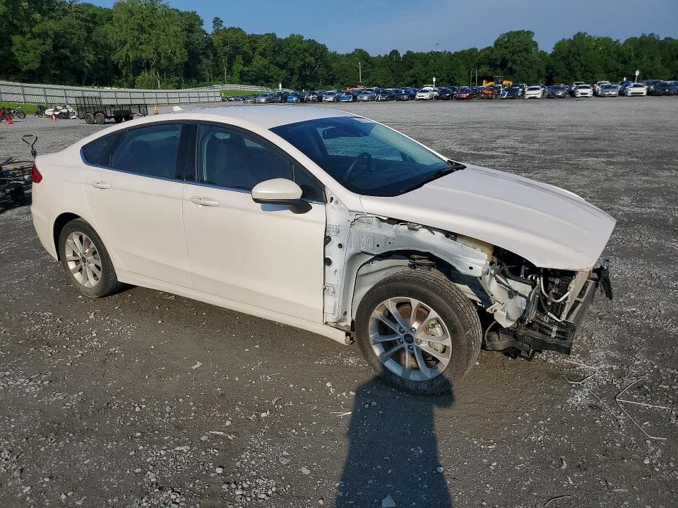 2020 FORD FUSION SE 4