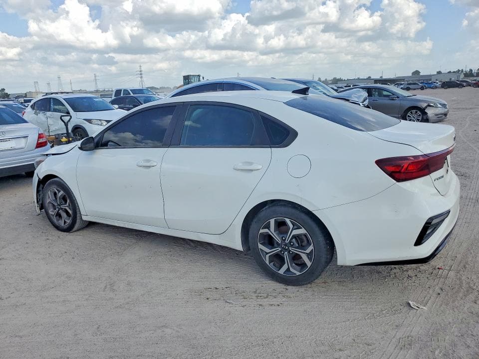 2021 KIA FORTE LXS 2