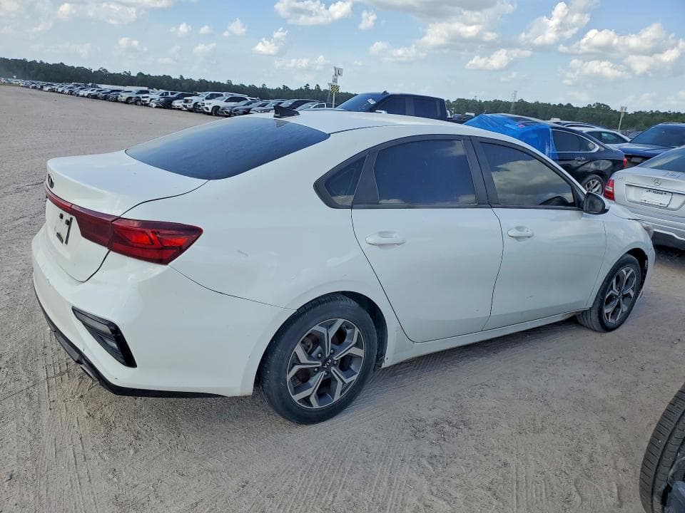 2021 KIA FORTE LXS 3