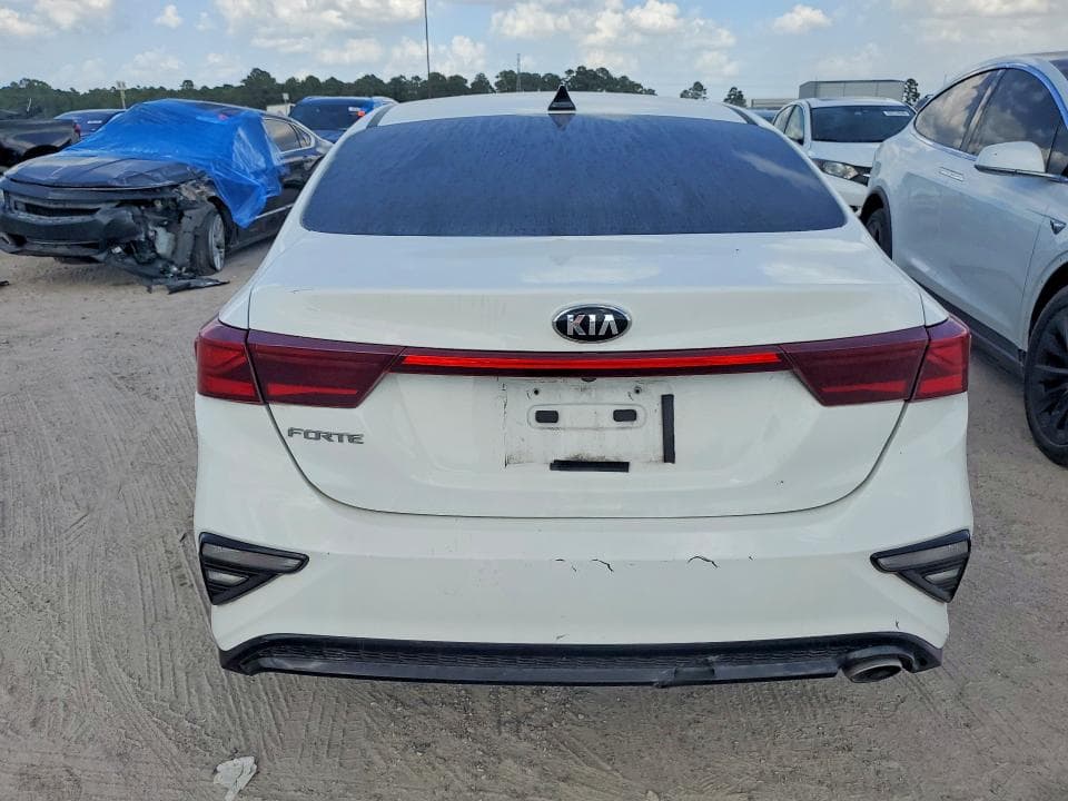 2021 KIA FORTE LXS 6