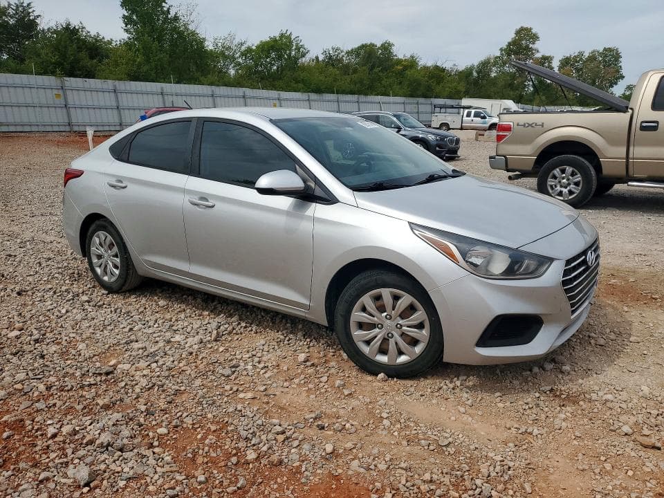 2020 HYUNDAI ACCENT SE 4