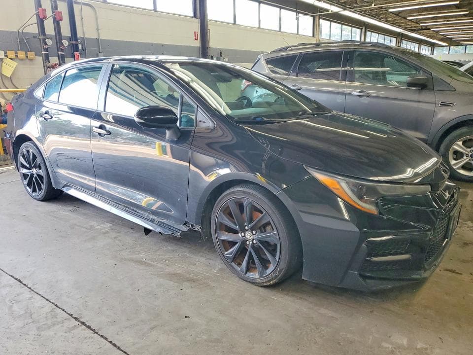 2020 TOYOTA COROLLA SE NIGHTSHADE EDITION 4