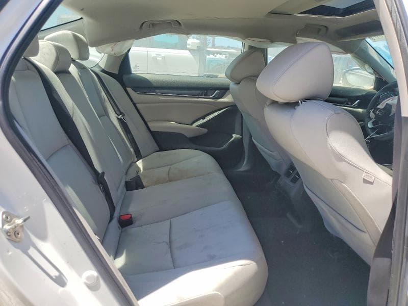 2019 HONDA ACCORD EX 10
