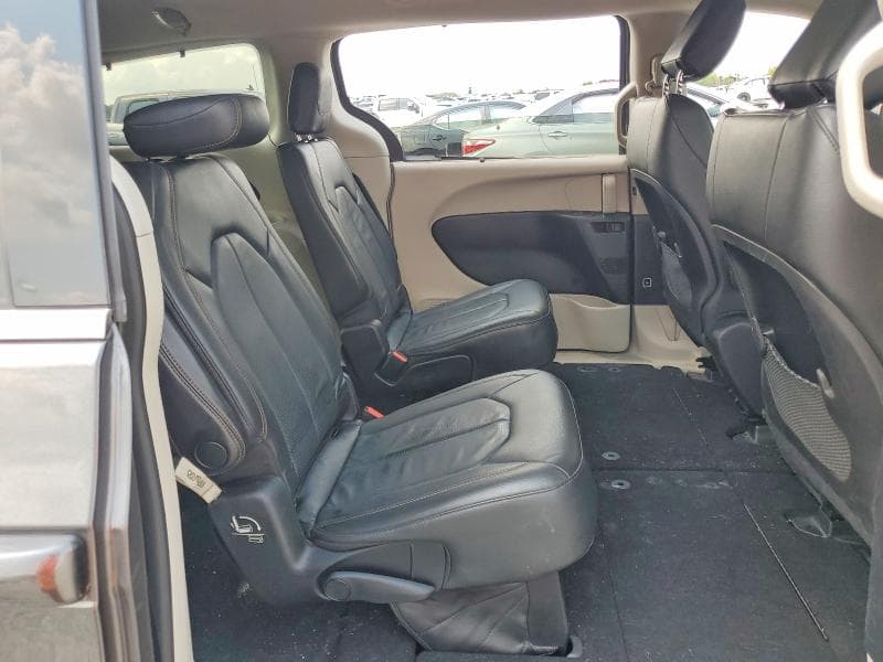 2020 CHRYSLER PACIFICA TOURING L 11