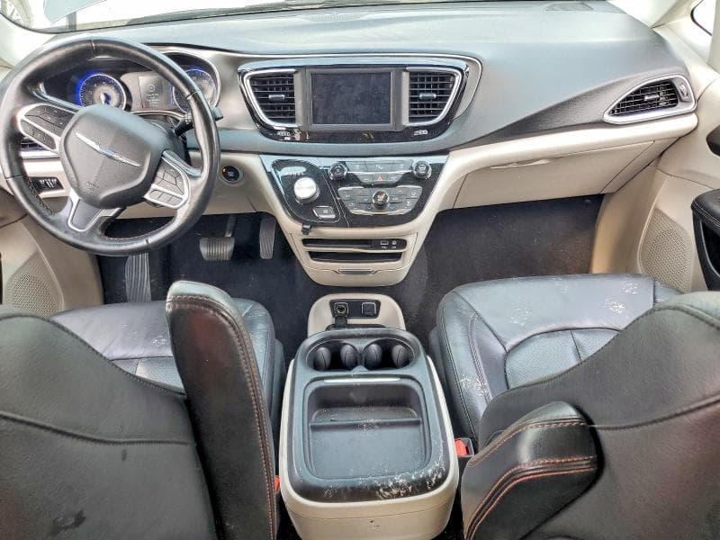 2020 CHRYSLER PACIFICA TOURING L 8