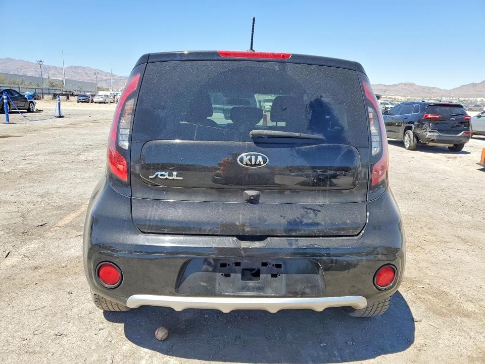 2017 KIA SOUL + 6