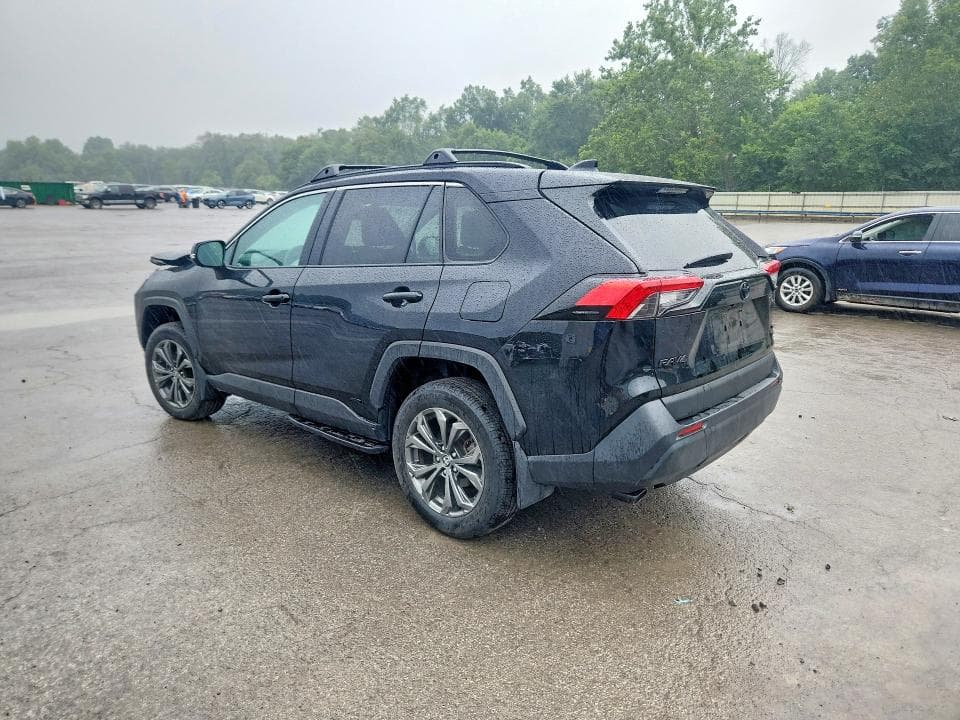 2024 TOYOTA RAV4 XLE PREMIUM 2