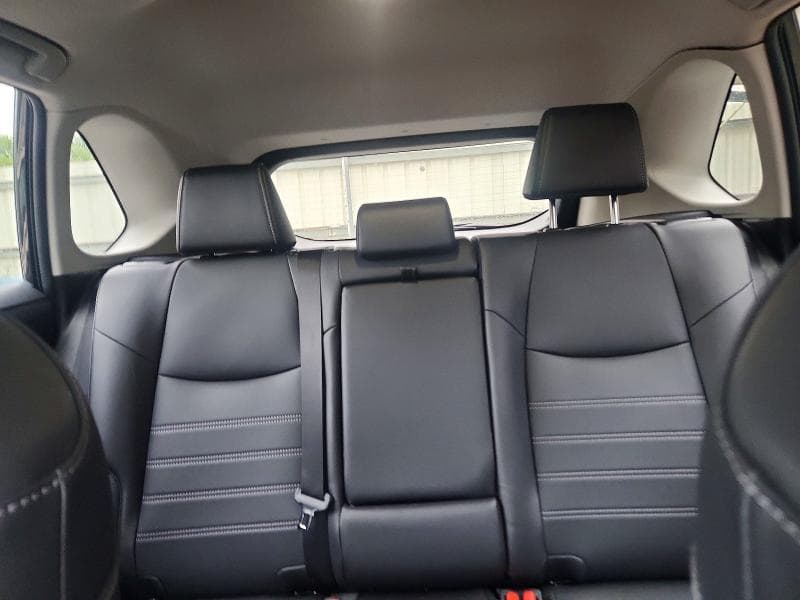 2024 TOYOTA RAV4 XLE PREMIUM 10