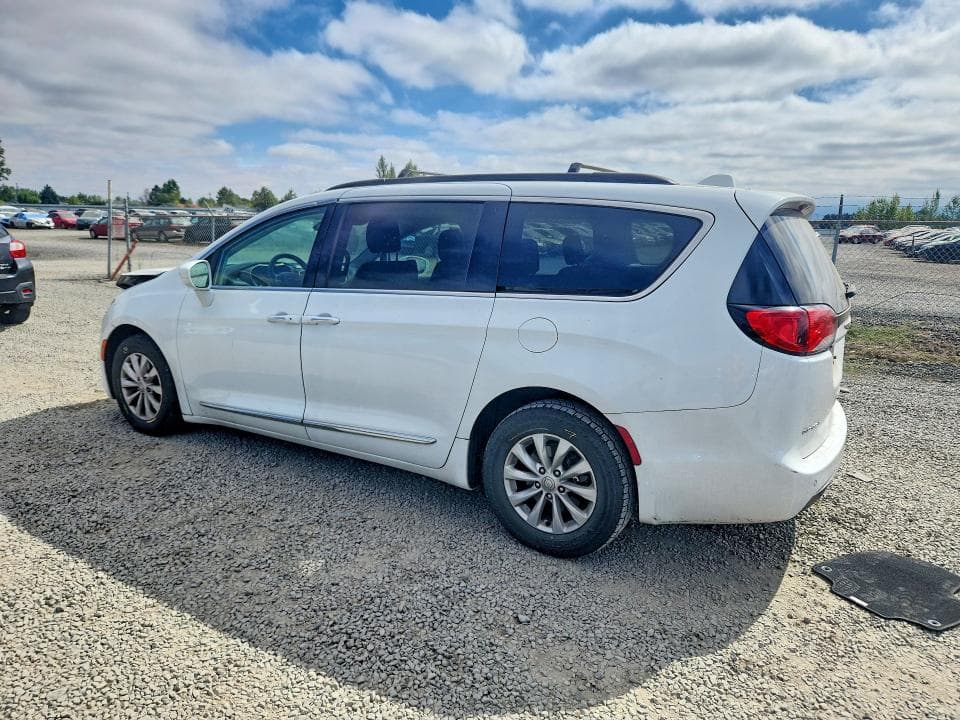 2017 CHRYSLER PACIFICA TOURING L 2