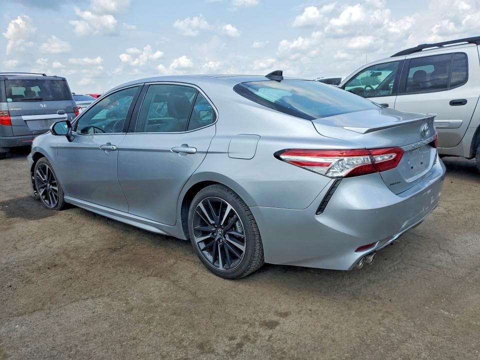 2020 TOYOTA CAMRY XSE 2