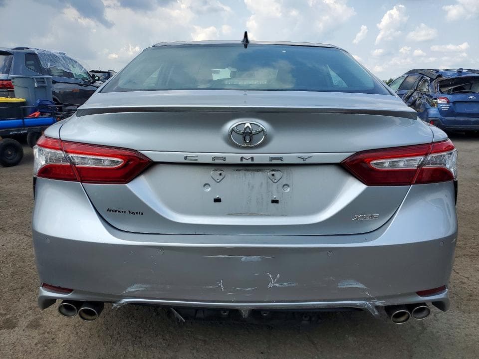 2020 TOYOTA CAMRY XSE 6