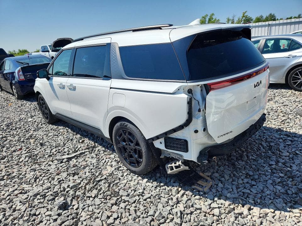 2026 KIA CARNIVAL SX 2