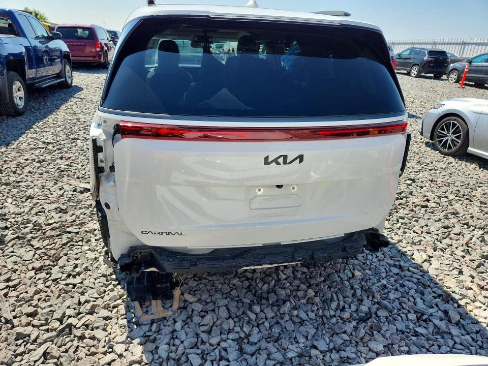 2026 KIA CARNIVAL SX 6