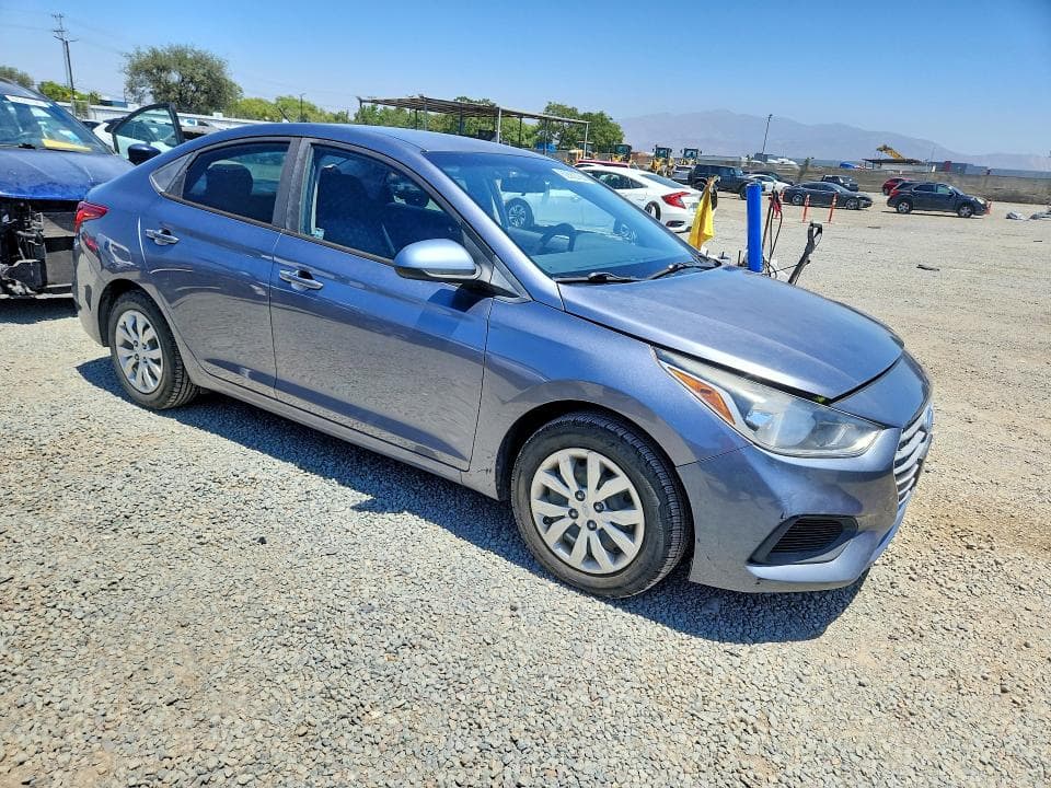 2018 HYUNDAI ACCENT SE 4