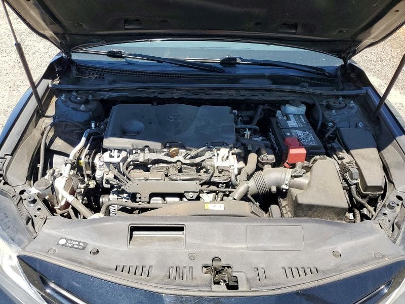 2019 TOYOTA CAMRY SE 11