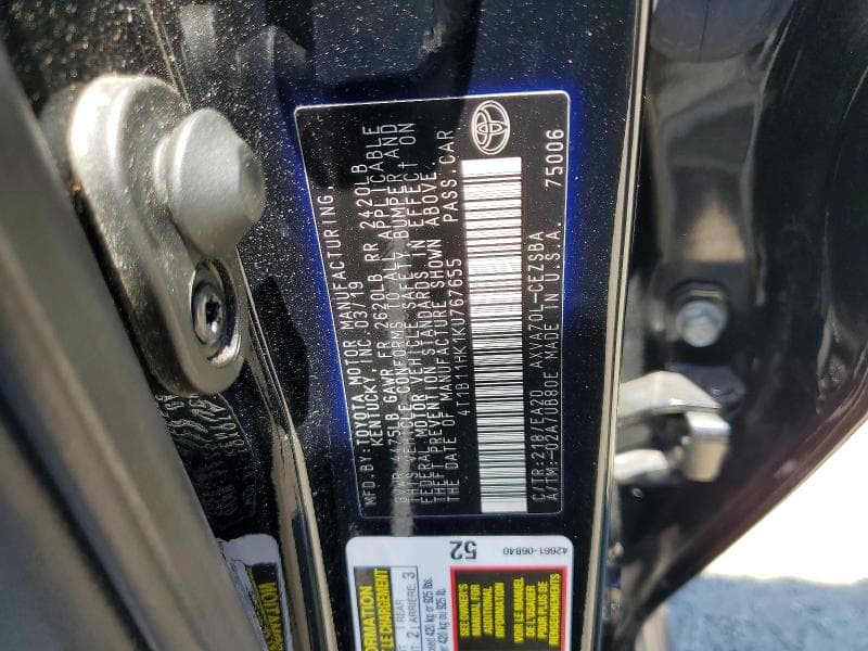 2019 TOYOTA CAMRY SE 12