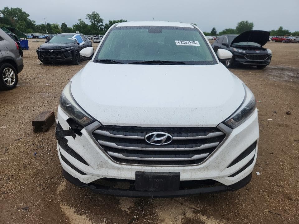 2017 HYUNDAI TUCSON SE 5