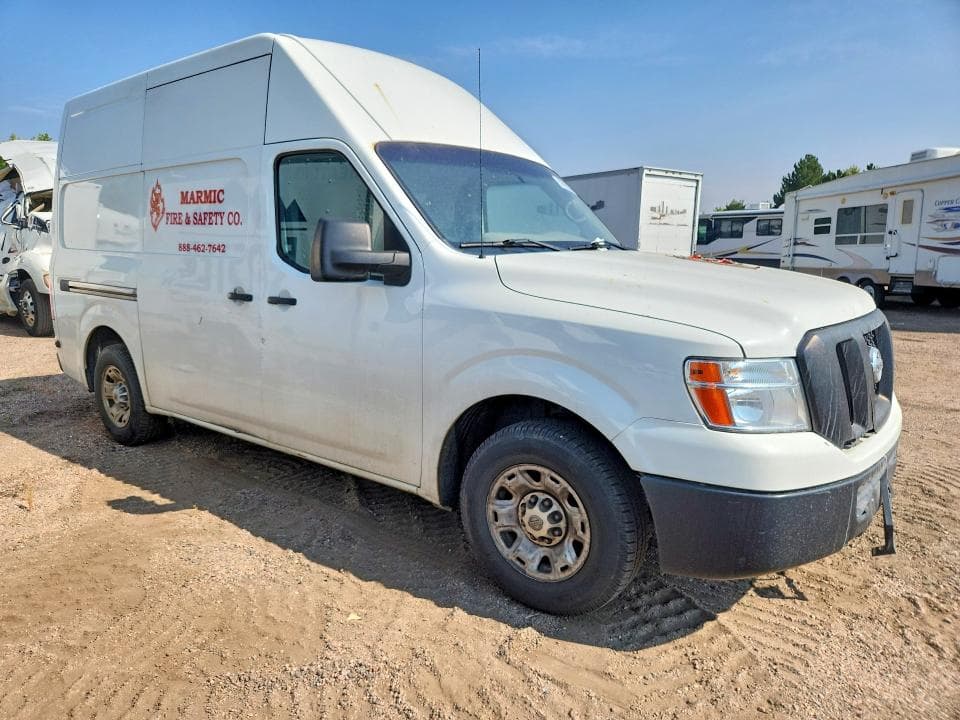 2019 NISSAN NV 2500 HD SV 4