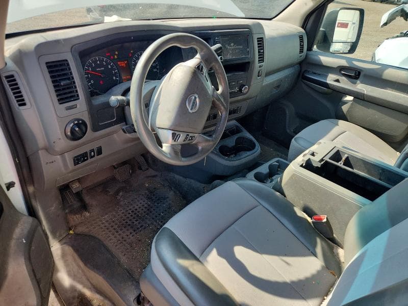 2019 NISSAN NV 2500 HD SV 8