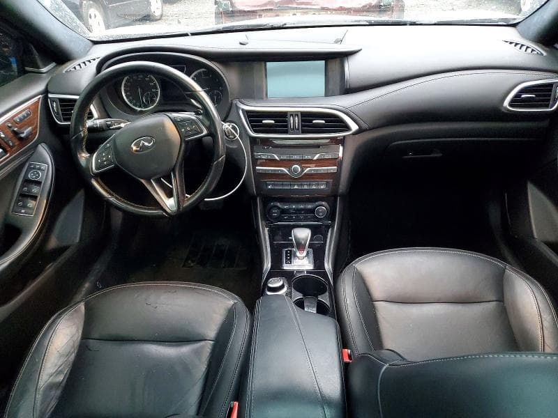2017 INFINITI QX30 PREMIUM 9