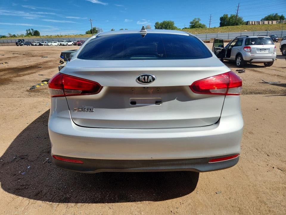 2018 KIA FORTE LX 6