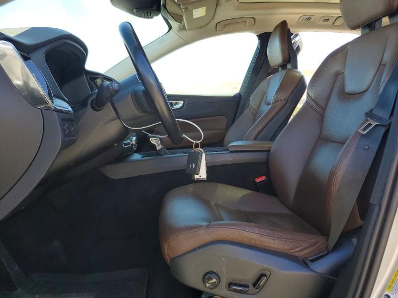 2018 VOLVO XC60 T5 7