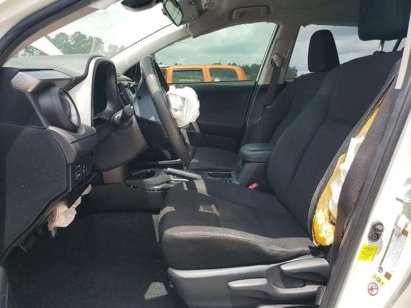 2017 TOYOTA RAV4 LE 7