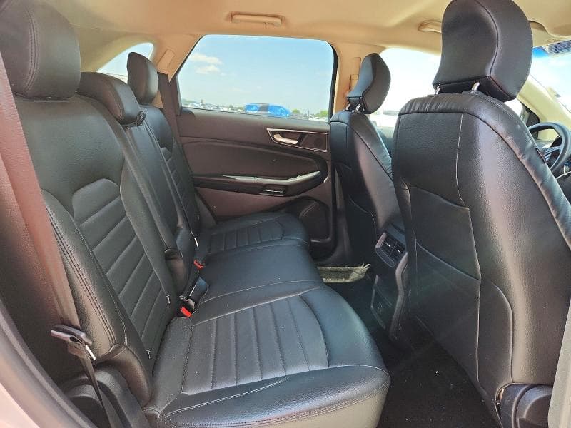 2017 FORD EDGE SE 11