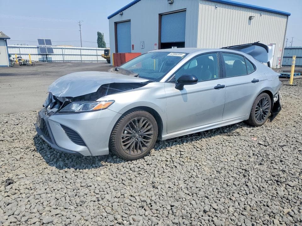 2019 TOYOTA CAMRY SE - 1