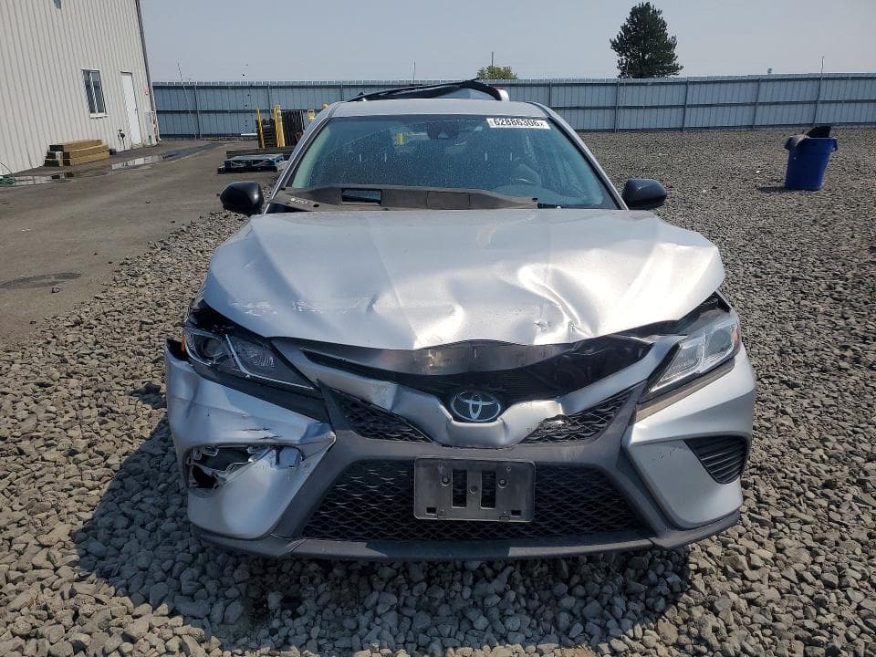 2019 TOYOTA CAMRY SE 5