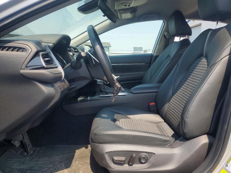 2019 TOYOTA CAMRY SE 7