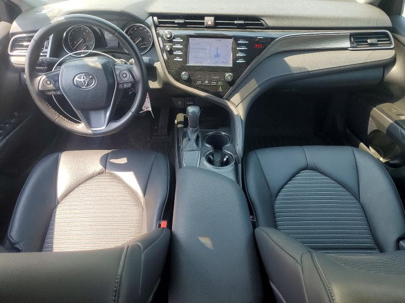 2019 TOYOTA CAMRY SE 8