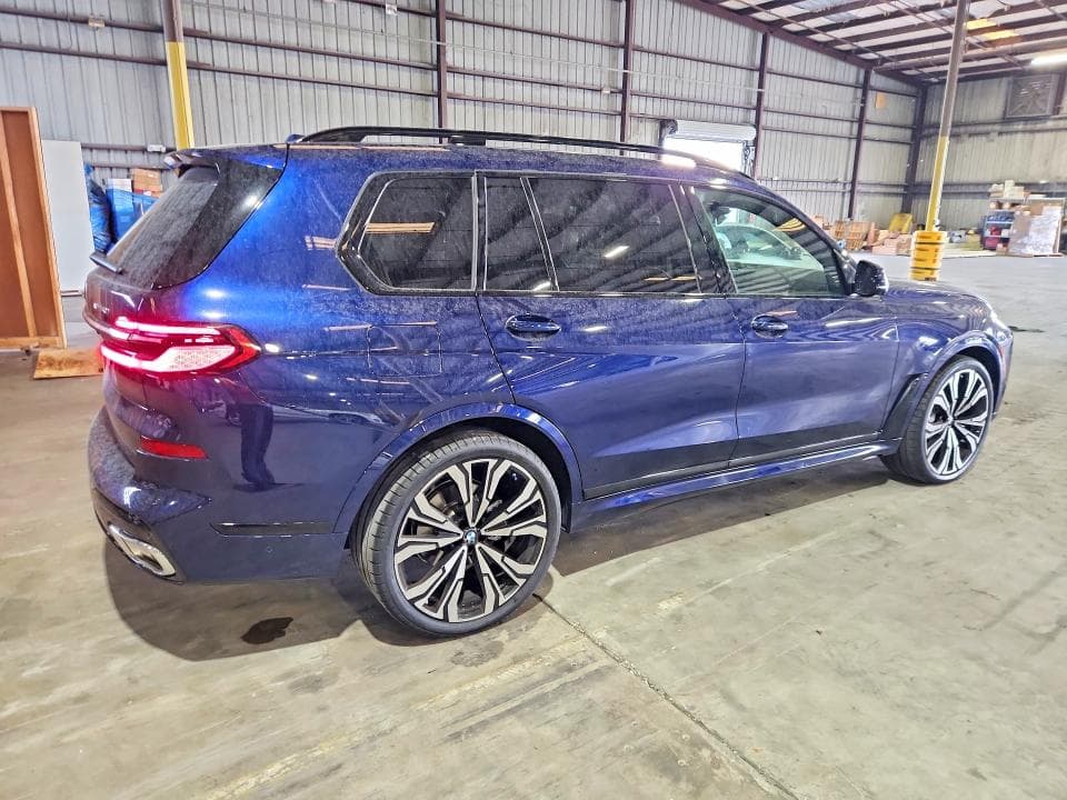 2025 BMW X7 XDRIVE40I 3