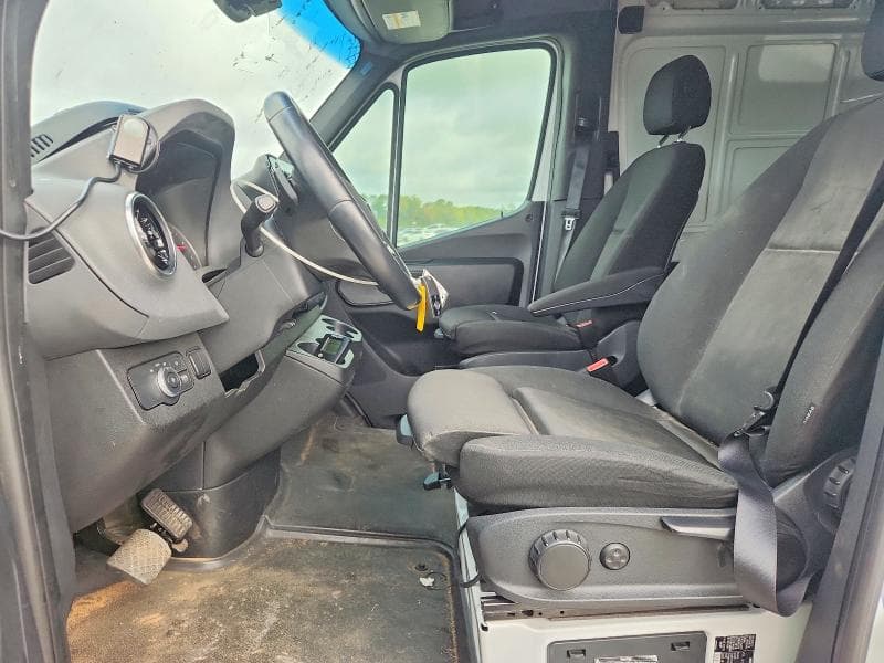2020 MERCEDES-BENZ SPRINTER 2500 DELIVERY VAN 7
