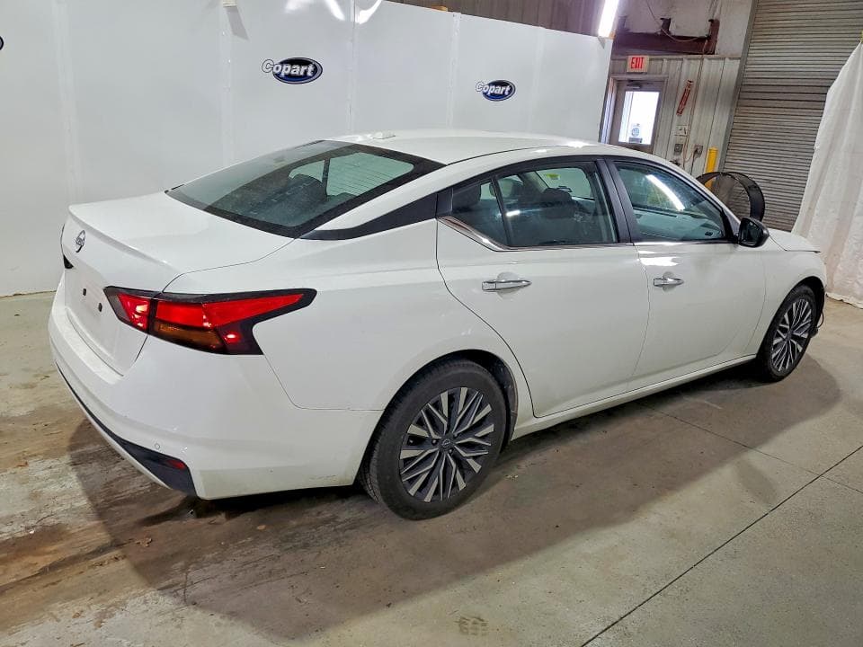 2025 NISSAN ALTIMA SV 3