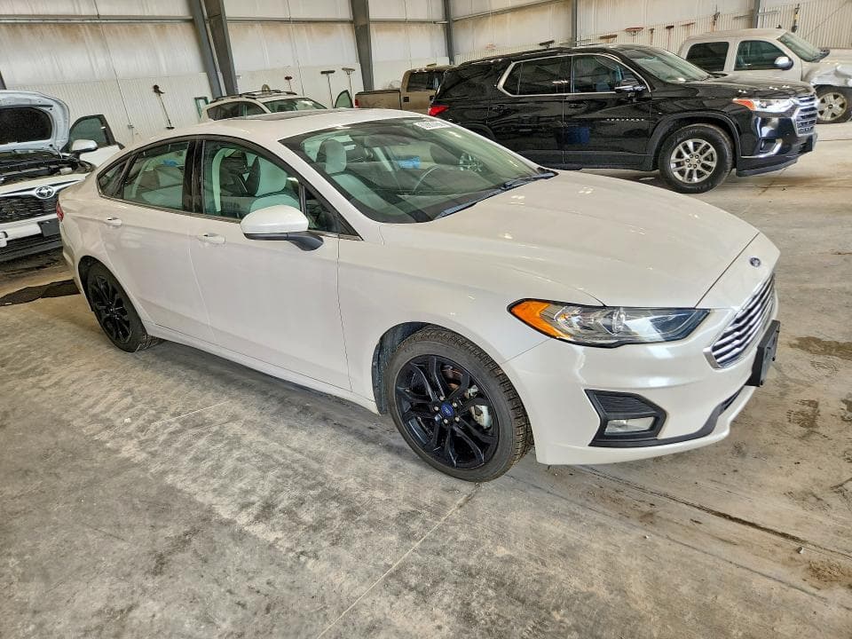2020 FORD FUSION SE 4