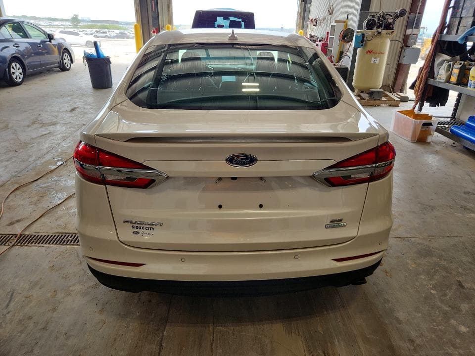 2020 FORD FUSION SE 6