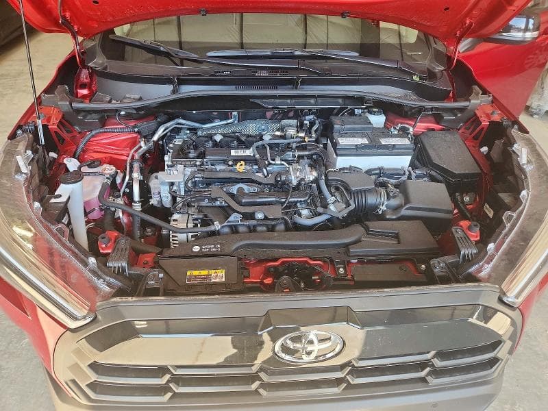 2026 TOYOTA COROLLA CROSS XLE 12