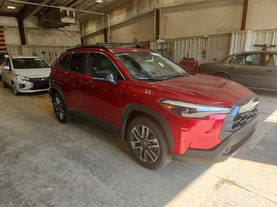 2026 TOYOTA COROLLA CROSS XLE 4