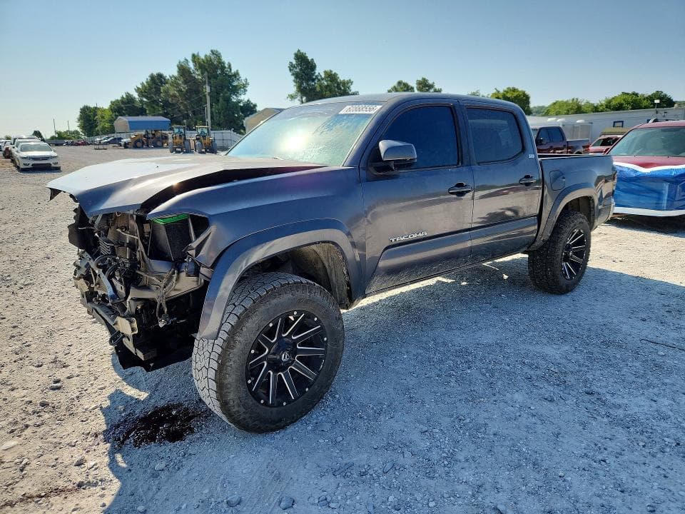 2017 TOYOTA TACOMA SR5 V6 - 1