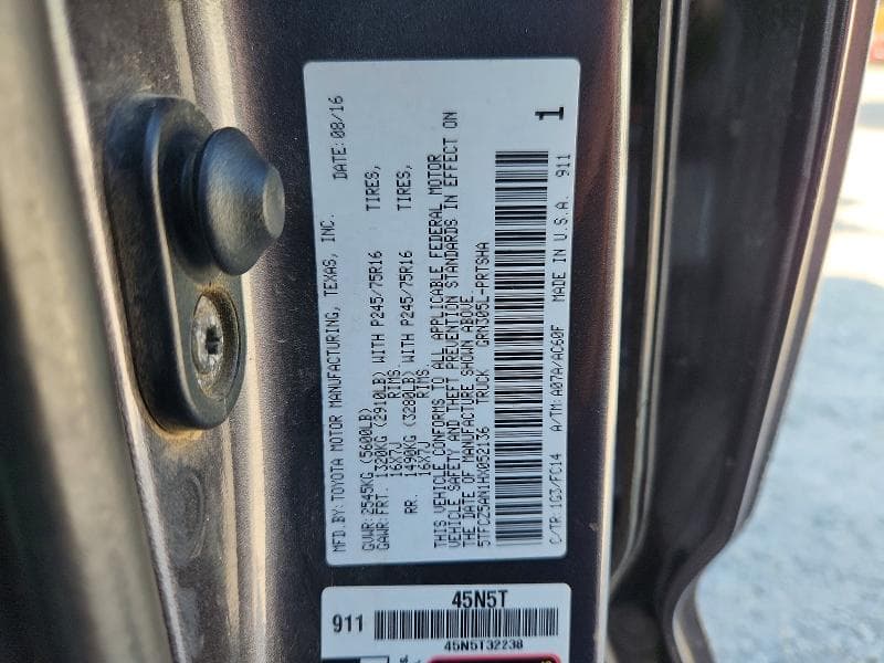 2017 TOYOTA TACOMA SR5 V6 13