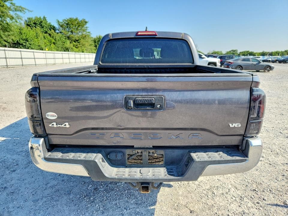 2017 TOYOTA TACOMA SR5 V6 6