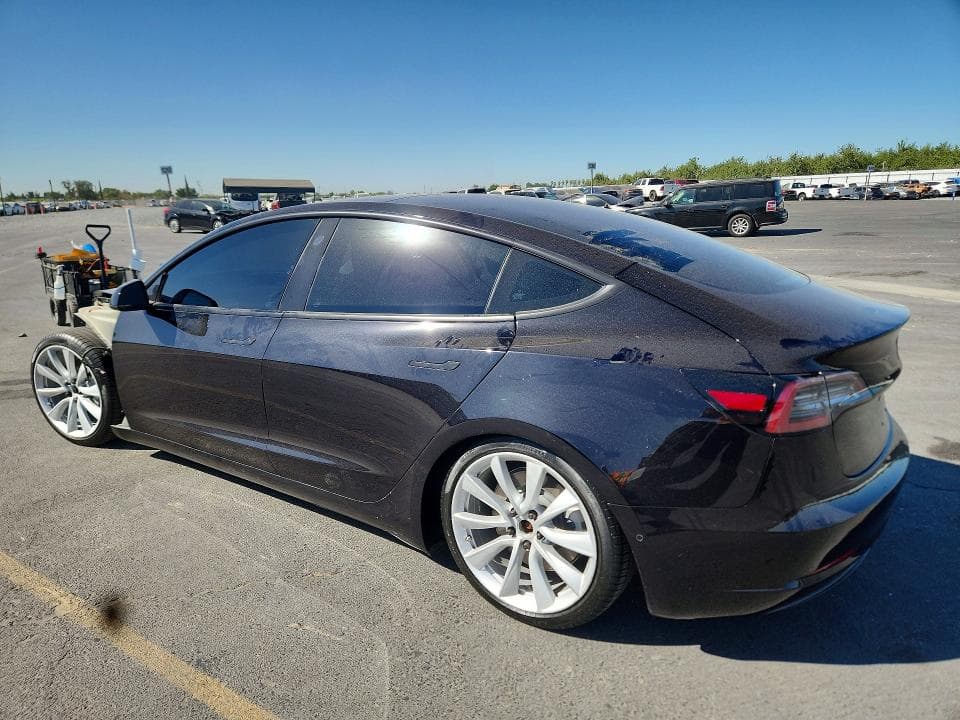 2018 TESLA MODEL 3 2