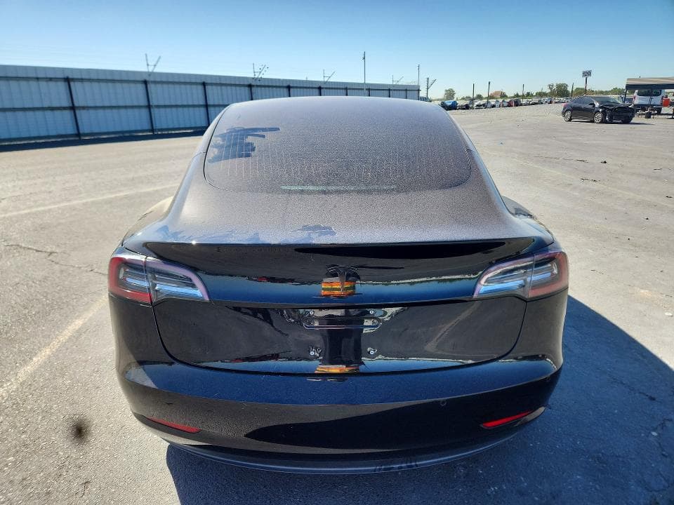 2018 TESLA MODEL 3 6