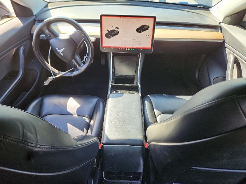 2018 TESLA MODEL 3 8