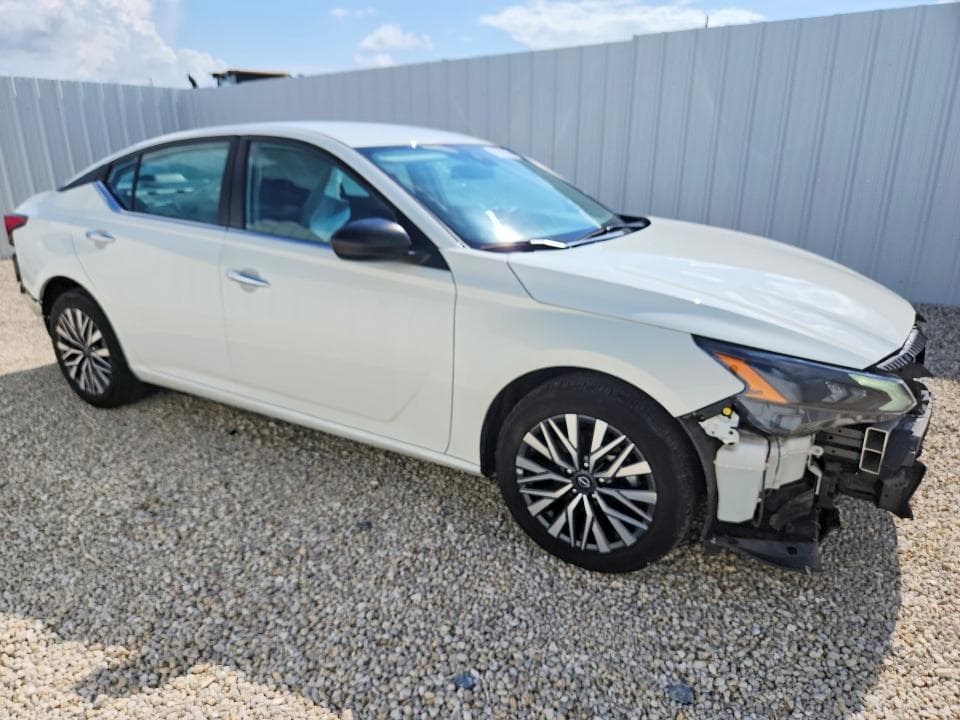 2025 NISSAN ALTIMA SV 4