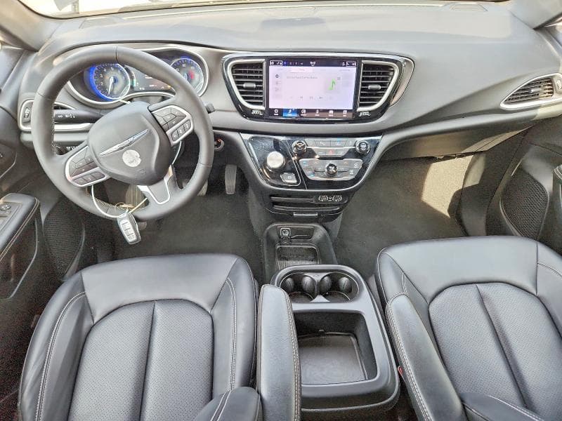 2025 CHRYSLER PACIFICA SELECT 8