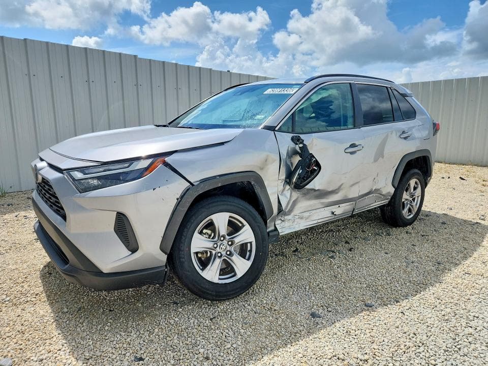 2025 TOYOTA RAV4 XLE - 1