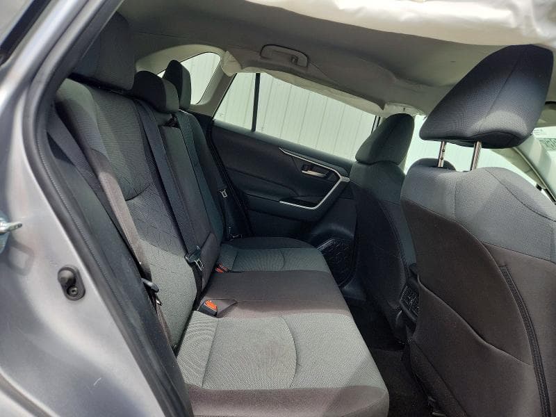2025 TOYOTA RAV4 XLE 11