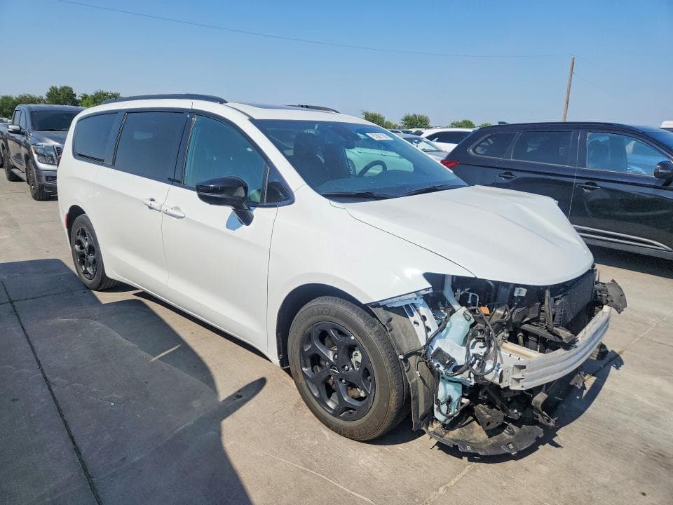 2024 CHRYSLER PACIFICA HYBRID SELECT 4